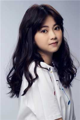 福尔摩师奶魏素嘉(童年)