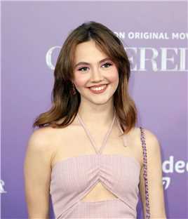 香肠派对Iris Apatow