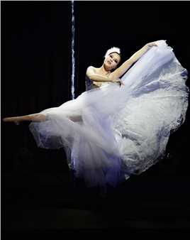 神经情侣王洁儿