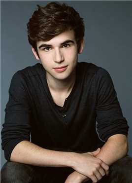 行尸走肉：外面的世界的扮演者是Ted Sutherland