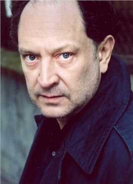 元首偷走了粉兔子零售商