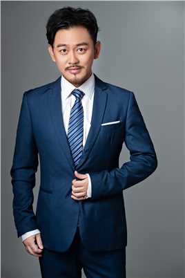 青春向前冲赵亮