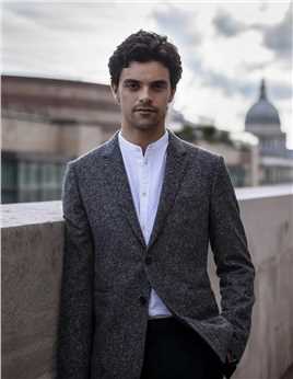 看他们如何逃之夭夭吉奥