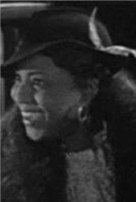 乱世佳人Housemaid at Evening Prayers 