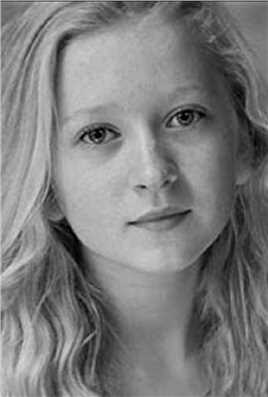 艾菲·格蕾Young Effie