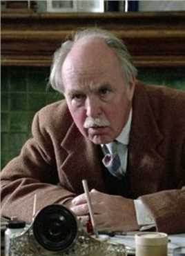 金屋泪酒吧里的男人