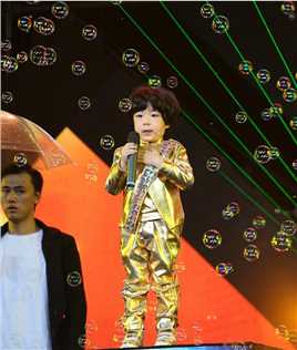 新大头儿子和小头爸爸小豪