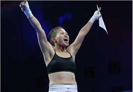 出拳吧，妈妈黑金刚