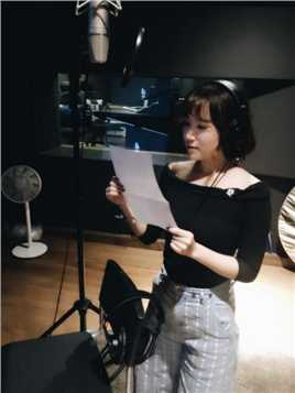 辛巴达与美人鱼公主的扮演者是王雪沁