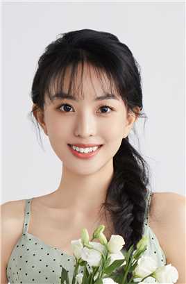 再看我一眼卢梦琳