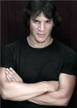 巨齿鲨2：深渊蒙特兹