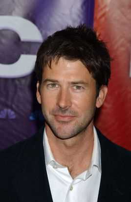 六颗子弹的扮演者是乔·弗拉尼甘