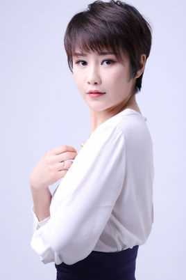 六人晚餐的扮演者是李雨诺