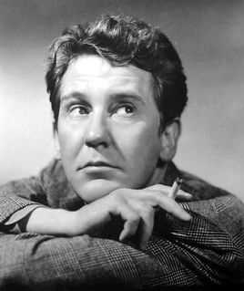 洛奇的扮演者是布吉斯·梅迪斯