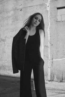 美国谍梦第四季的扮演者是霍利·泰勒