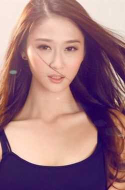 奋斗吧！青春的扮演者是刘玲钰