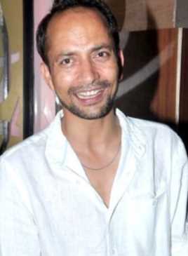 为爱叛逆Ⅱ之逆战到底的扮演者是迪帕克·迪布里亚尔