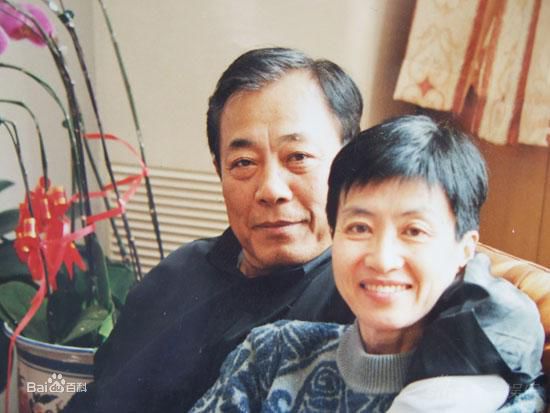 冯恩鹤与妻子在《非常夫妻》节目中
