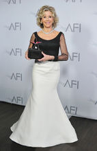 简·方达出席AFI颁奖礼
