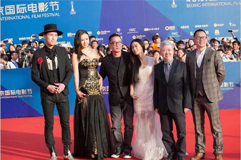 许一顶携《魔宫魅影》主创出席北京电影节