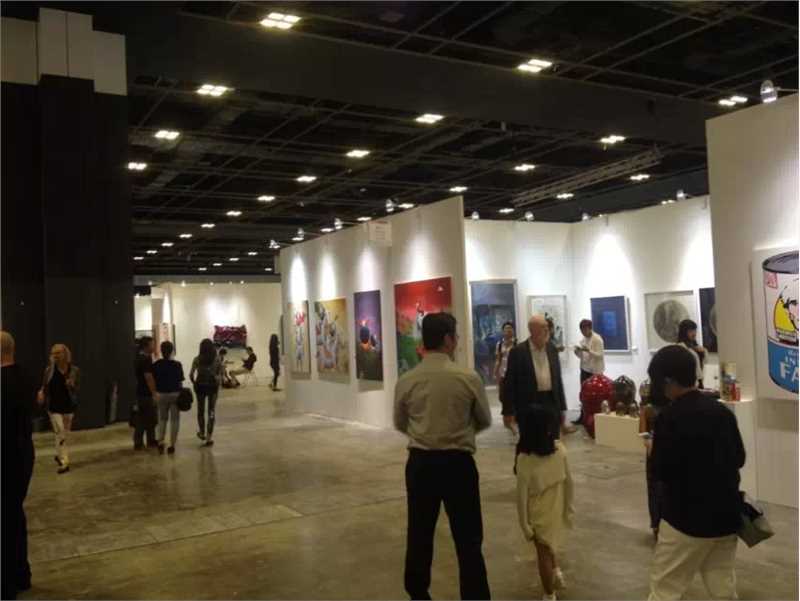 2016亚洲首场艺博会（wang zhiwu作品展览现场）