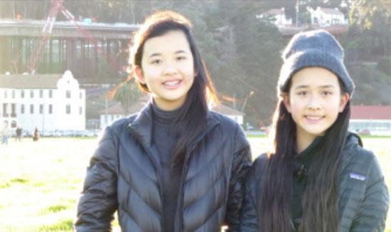 许文姗（右）与姐姐