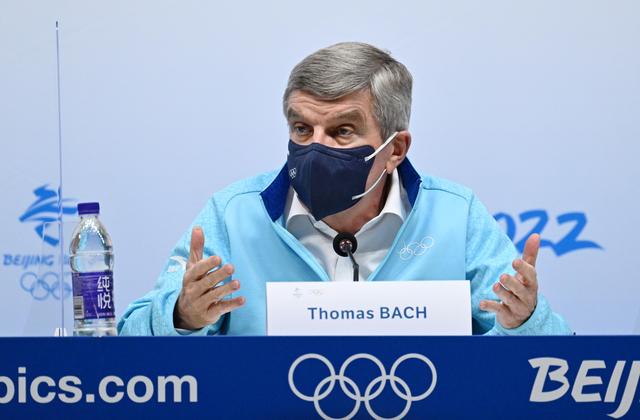 巴赫出席在北京冬奥会主媒体中心举行的新闻发布会
