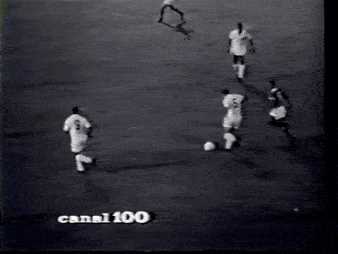 贝利连过本菲卡多人破门（1962年洲际杯）