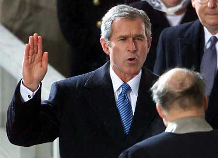乔治·沃克·布什宣誓就任美利坚合众国总统