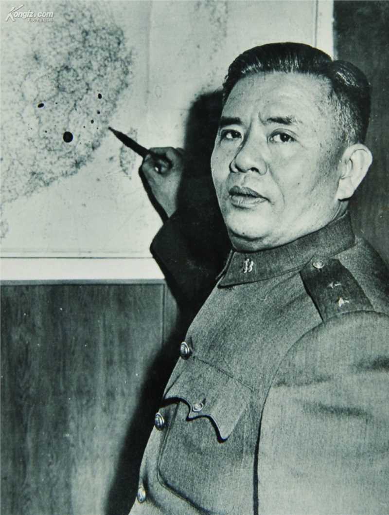 1953年2月郑介民在指挥室