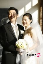张俊焕和妻子女演员文素利
