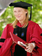 2010年5月27日接受哈佛大学荣誉学位