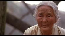 在电影《外婆的家》中金亦芬扮演的外婆。