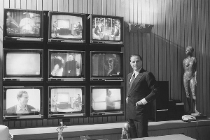 1986年，贝卢斯科尼成为电视界大亨