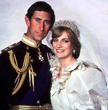 戴安娜王妃和查尔斯王子结婚照