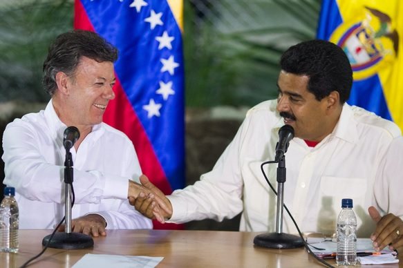 桑托斯和委内瑞拉总统尼古拉斯·马杜罗