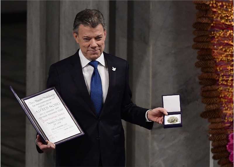2016年，桑托斯获得诺贝尔和平奖
