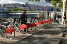 里昂公共自行车（感谢原图作者）