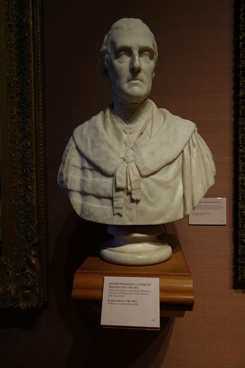 英国国家肖像馆中的韦尔斯利头雕