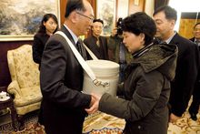 2010年12月9日，朱枫烈士骨灰终归故土