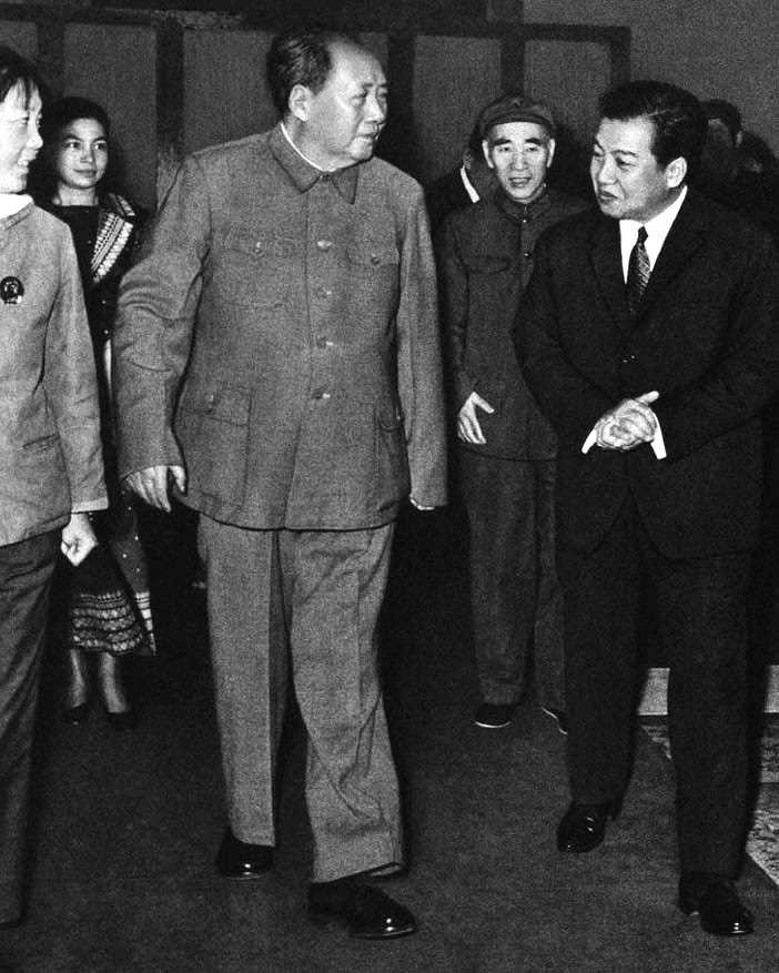 毛泽东、林彪（右2）会见西哈努克（右）