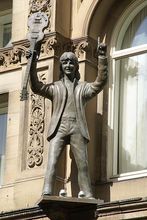 保罗·麦卡特尼的雕像（英国利物浦）
