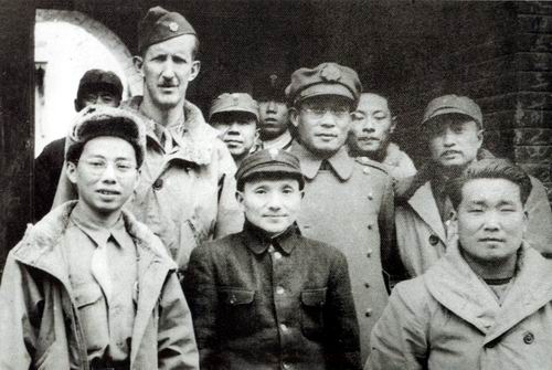 邓小平会见军事调处执行小组成员（1946年）