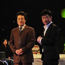 文喜太（左）参加CCTV流金岁月节目现场