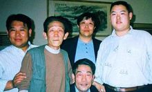 金文声、杨少华、郭德纲、王玥波等合影于二十世纪九十年代