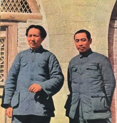 毛泽东和周恩来同志